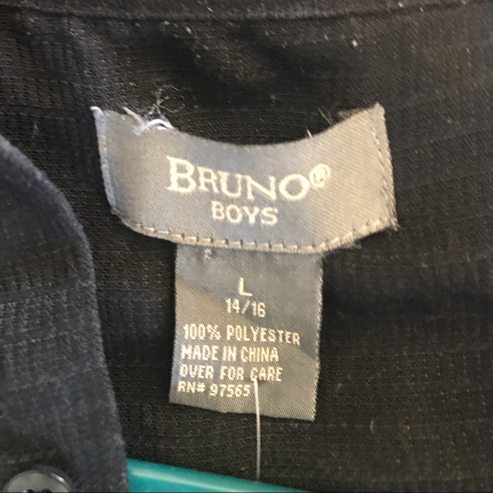 Button down - Picture 2 of 5